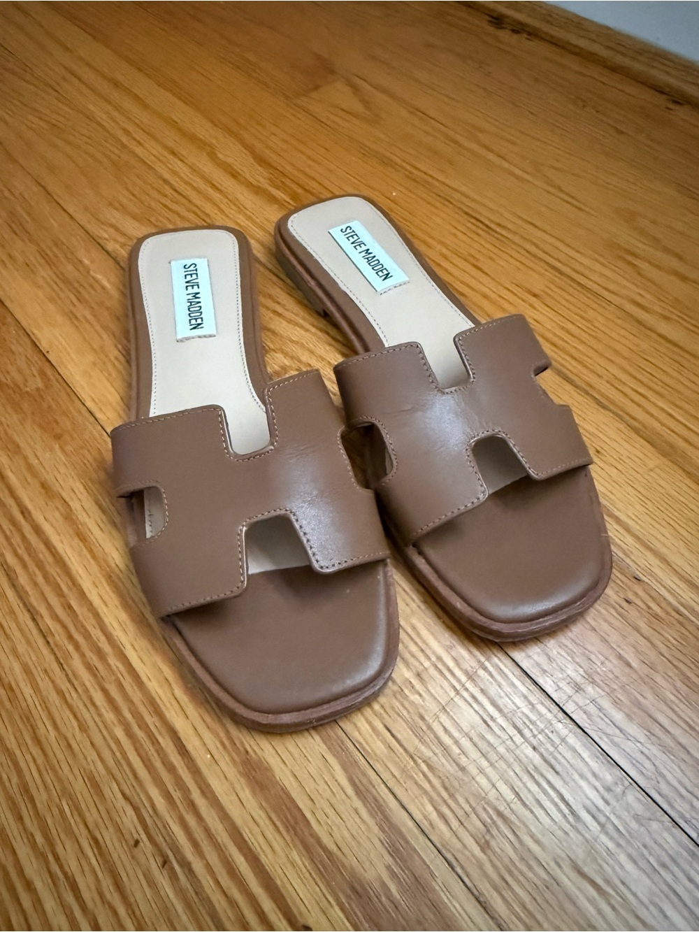 Women’s Tan Slide Sandals - Size 6.5